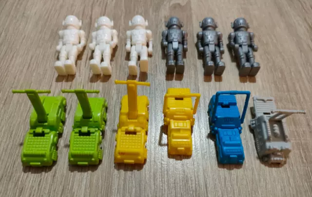 Kinder montable lot de 6 figurines avec vehicules Astronautes Cosmonautes 80 2