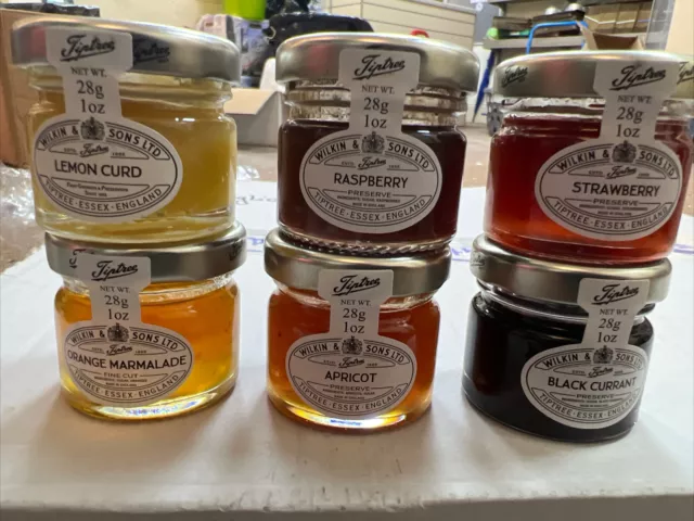20 x 28g WILKIN & SONS TIPTREE MIXED MINIATURE PRESERVES 6 DIFFERENT FLAVOURS