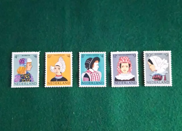 OLANDA 1960 NEDERLAND COSTUMI REGIONALI 5 val MNH** Unificato 728-32