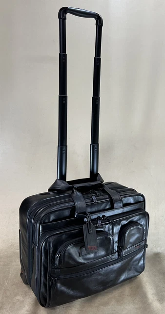 Preowned Tumi 96127DH Alpha Deluxe 2 Wheeled Black Leather Expandable Briefcase 2