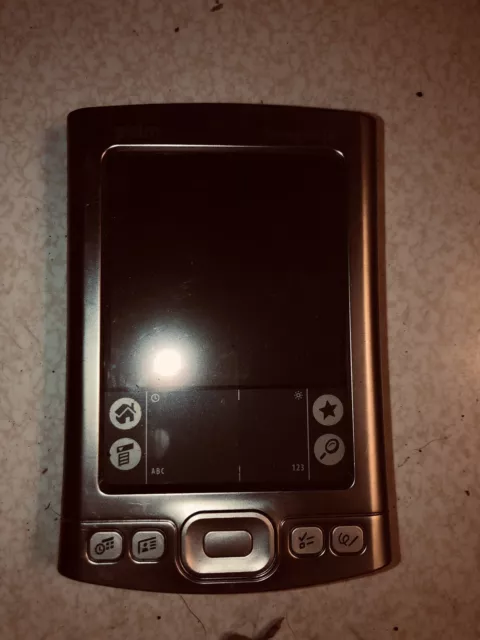 Palm Pilot Tungsten E2 Handheld PDA - Untested Needs $3 Power Cord