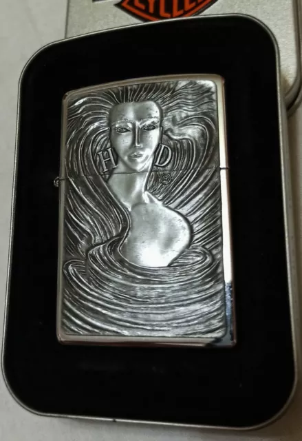 Zippo Barrett Smythe Lady Harley Davidson. Zippo Barrett Smythe Lady Harley Davidson.