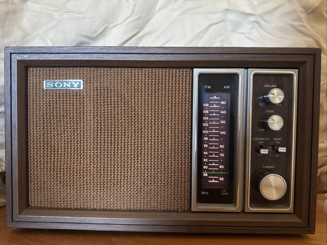 VINTAGE SONY TFM-9450W Tested AM/FM 2-Band Tabletop Transistor Radio ...