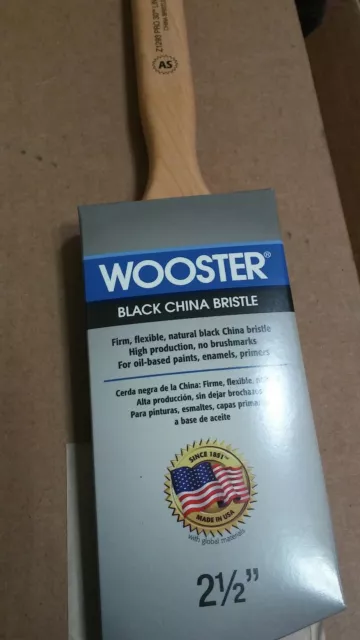 Wooster 2 1/2" Pro 30 Lindbeck Angle Sash Black China Bristle 3 Paintbrush Z1293
