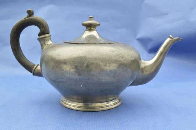 Belle Théière Ancienne En étain James Dixon & Son, Angleterre, Hauteur 18cm, Longueur 30cm