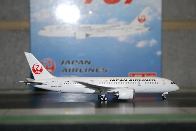 Phoenix JAL ボーイング787-8 JA825J 1/400 IMG_20190518_083824.jpg