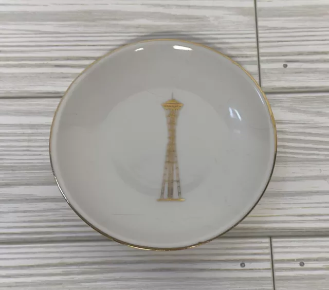 Vintage Souvenir Space Needle Point Plate Seattle Washington Trinket Dish