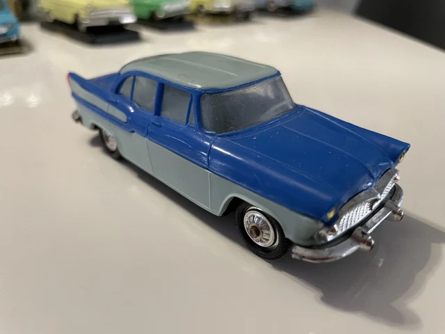 NOREV - 40 / 91 - Simca Chambord - Bleu clair et noir - En boite
