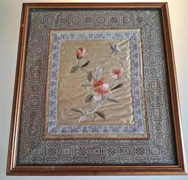 Chinese Silk Embroidery - Beautiful Flowers & Butterfly