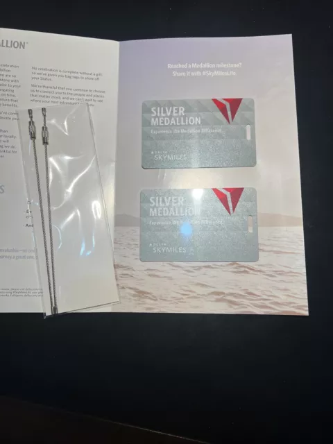 DELTA AIRLINES SKYMILES Silver Medallion Luggage Bag Tags New