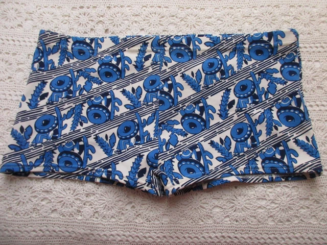VINTAGE 1960S / 1970s ST MICHAEL LOW RISE NYLON SWIMMING TRUCKS - 38 INCH WAIST