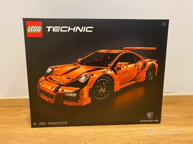 Hot Wheels Premium Legends Transport, Set Con Auto Porsche 934.5 E Trasporto, Scala 1:64 Hot Wheels F1