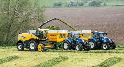 A3 Ford/New Holland Tractor T7's & FR920 Forage Harvester Silage Poster Brochure