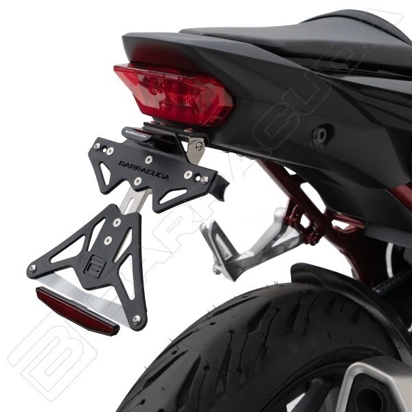Barracuda Portatarga + Luce Targa LED + Catadiottro per Honda Hornet 750 2023