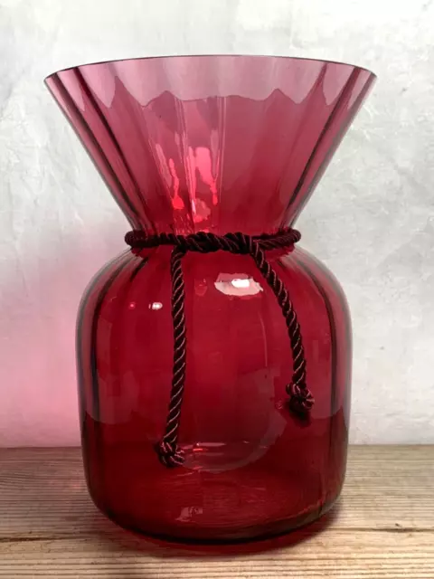 Vintage Pilgrim Cranberry Glass Handmade Optic Vertical Rib Paneled 8” Tall Vase