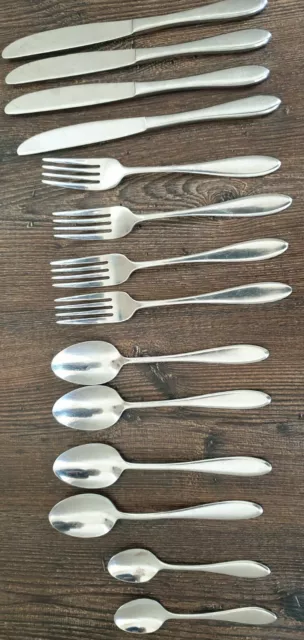 Viners Cutlery 4 x Knives Forks Dessert Spoons 2 x Teaspoons Stainless Steel & 2