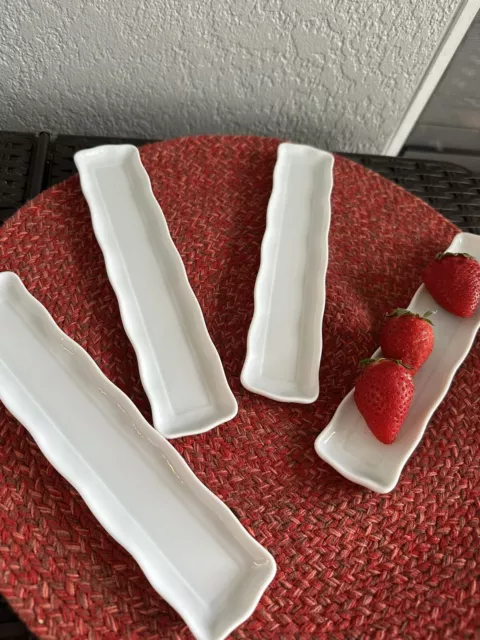 4 Individual Porcelain Snack/charcuterie/olives Dish