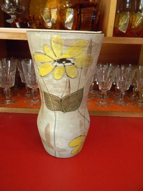 André Guiron - Vallauris - Vase cruche avec décor rupestre, signé