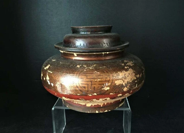 19th century Burmese wooden lidded monk alms vessel bowl 缅甸僧人布施 w. gilt lacquer