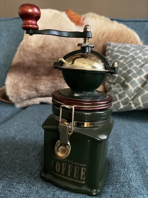 LondonPottery Cast Iron bottle green coffee mill