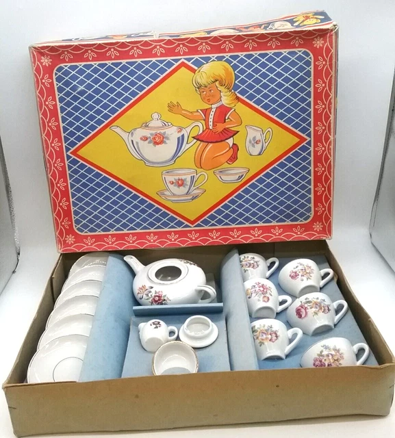VINTAGE CHILDREN'S MINIATURE Ceramic Play Tea Set In Original Box EUR