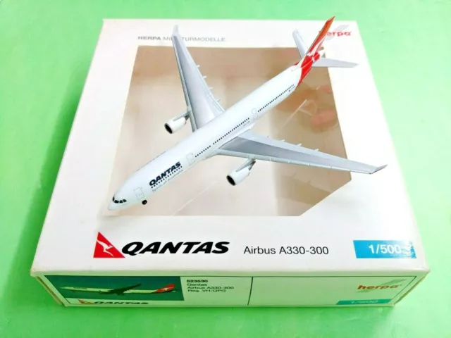 Herpa Wings 1:500 523530 QANTAS Airbus A330-300 VH-QPG - Model