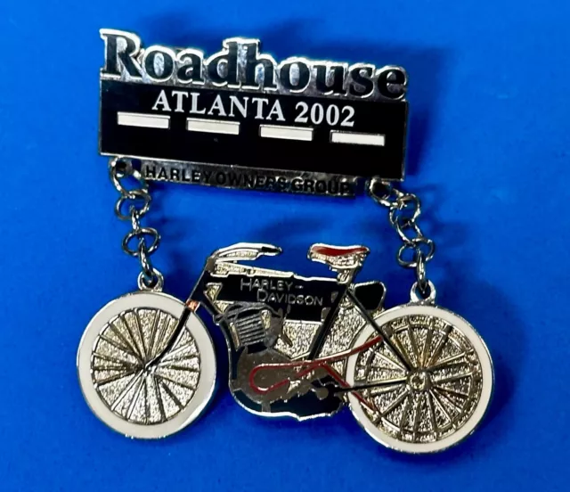 Roadhouse Atlanta 2002 Harley Davidson Motorcycles Dangle Chain Pin