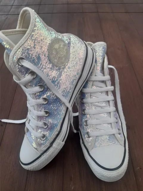 Iridescent sales sequin converse