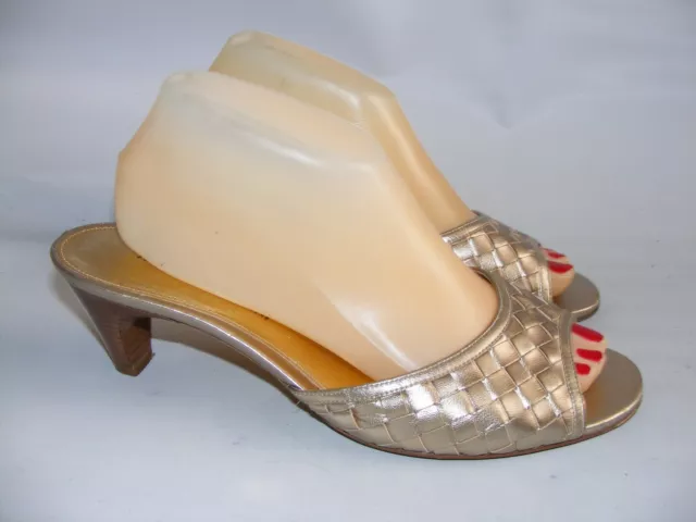 Antonio Melani Women Size 9.5 M Gold Tone Weaved Pattern 2.5" Heels Mules Shoes