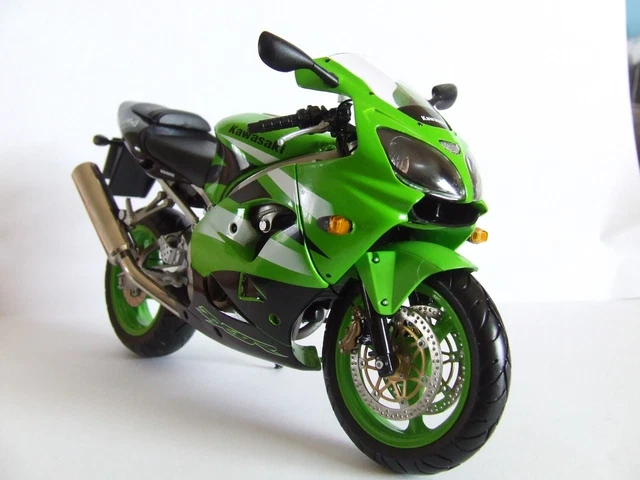 MINICHAMPS 1:12 KAWASAKI Zx-9R E1 Motorcycle Accurate Scale Model