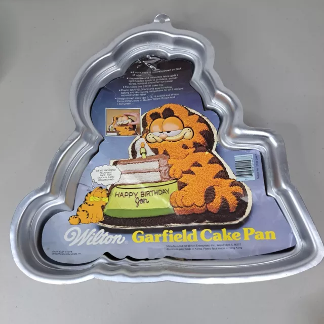https://www.picclickimg.com/WzQAAOSwLVRlBidu/Vintage-1978-Garfield-Wilton-Happy-Birthday-Jon-Cake.webp