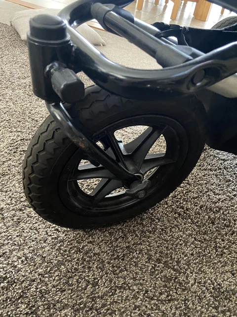 Mountain Buggy Urban Stroller With Raincover, Sun Cover And Pump 3