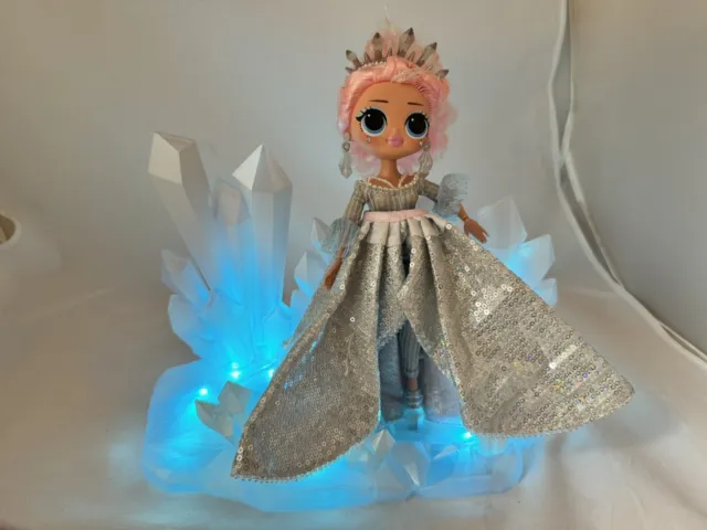LOL Surprise OMG Crystal Star 2019 Collector Edition Doll Winter Disco w/Stand