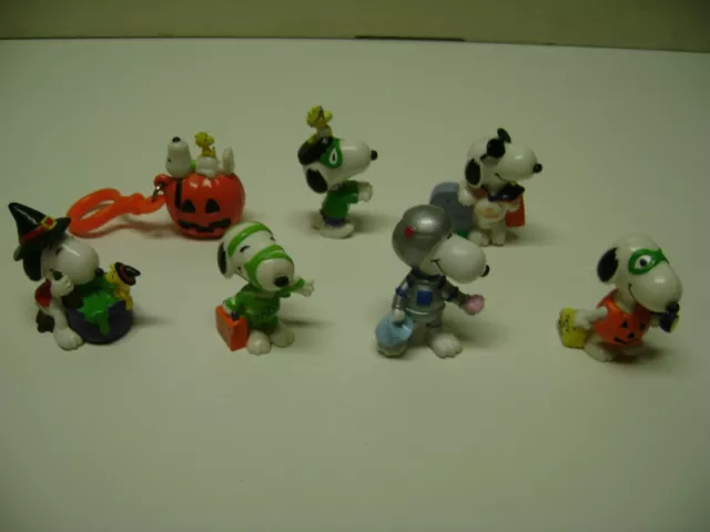 Whitman SNOOPY lot of 7 Figures, Halloween, Peanuts, Woodstock, Pumpkin, Witch,+