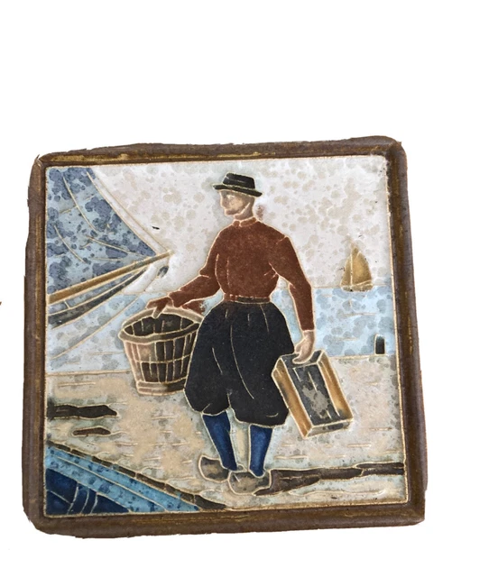 Cloisonne Tile Porceleyne Bottle of a fisherman from Merken with a Basket Delft