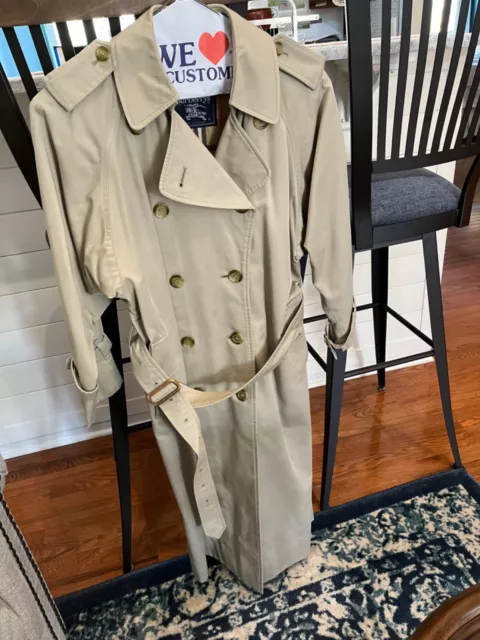 Burberry Women's Trench Coat Khaki Double Breasted Belted Size L/XL