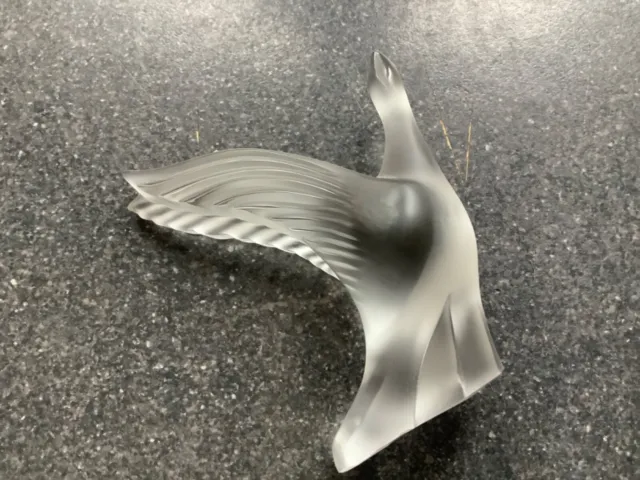 Sculpture Petit Oiseau en Cristal signé LALIQUE FRANCE