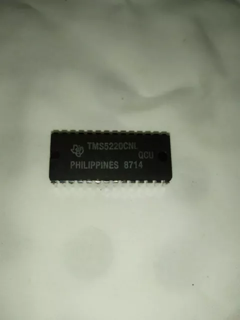 TMS 5220 CNL INTEGRATED CIRCUIT DIP-28 TEXAS  (CA1H5cart3)