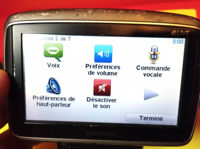 GPS TomTom Go 750 Live Sat Nav de l'Europe Système de navigation AUTO A LIRE!!!!