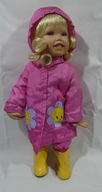 Ashton Drake Galleries "Wain Wain Go Away"  Tweety Looney Tunes  Porcelain Doll