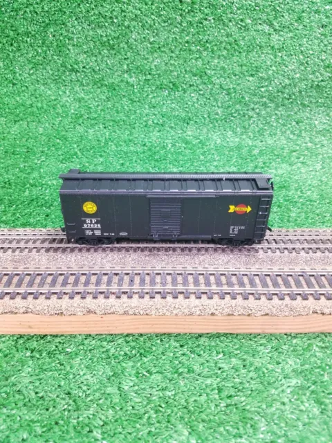 Athearn HO Southern Pacific Lines 40' Slide Door Steel Boxcar SP 97628