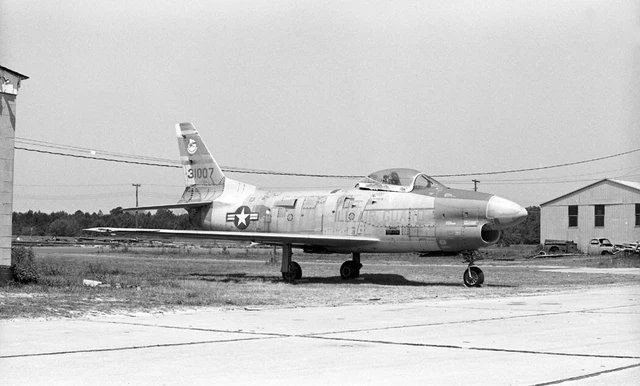 ex-ILL ANG, F-86L Sabre, 53-1007 at Wilmington, Aug 1967 - B&W Neg_5369
