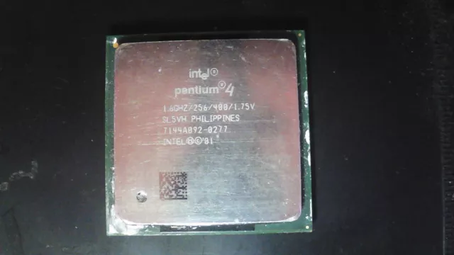 7x Intel CPUs Sockel mPGA478/478B