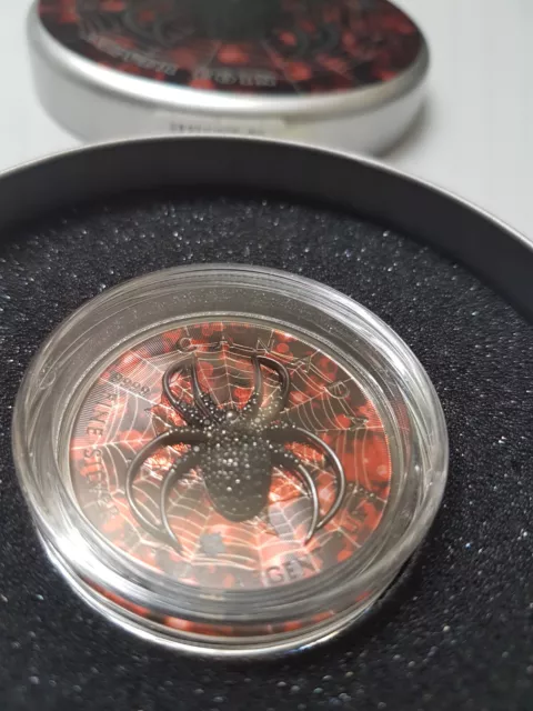 Canada 2022 5$ Maple Leaf RED Spider 1Oz silber Münze with Bejeweled insert.