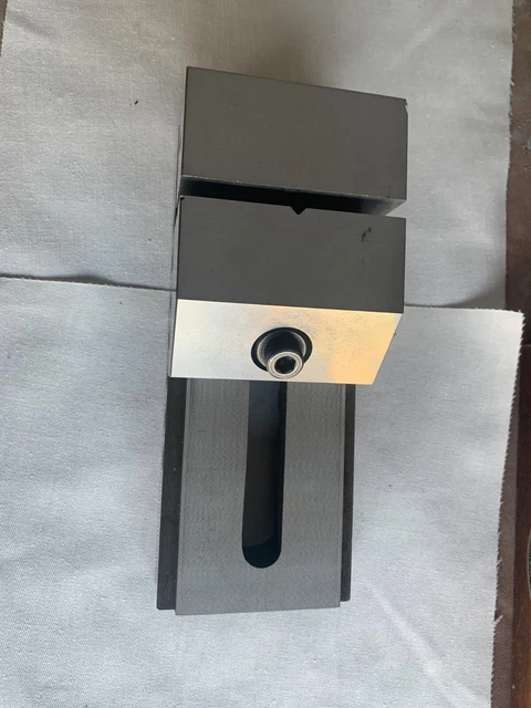 2 7/8 wide, 3 3/4 jaw opening by 7 " long Toolmaker grinding vice