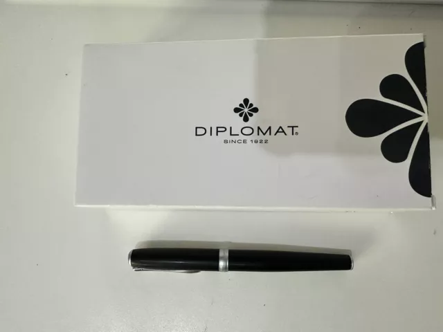 Diplomat Excellence A2 Rollerball Pen - Lapis Black Matte Chrome. Excellent Cond