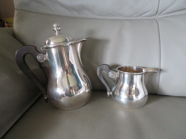 Cafetière, Théière + pot à lait + 2 x sucrier + cuillère à