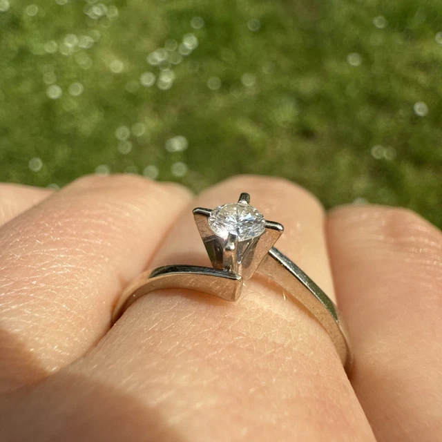 Bague En Or 18 Carats (750/1000) Avec Diamant - Poids 2,44g, Tailles T55/T56, Occasion