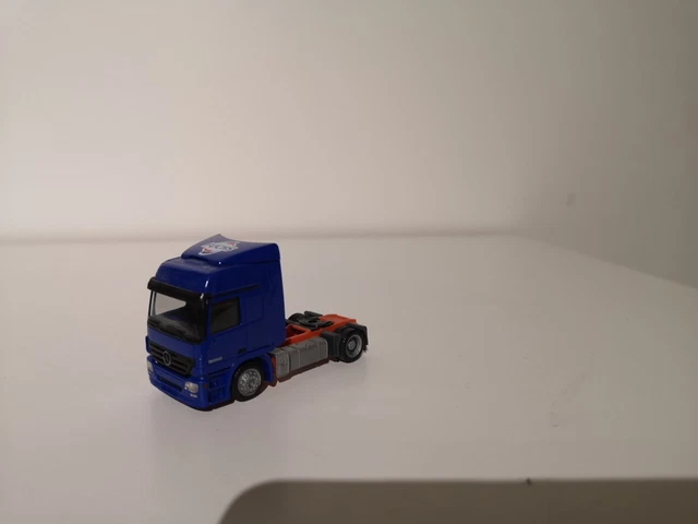 Lot De 4 Camions Tracteurs Routiers Européens - Échelle 1/87 - Divers