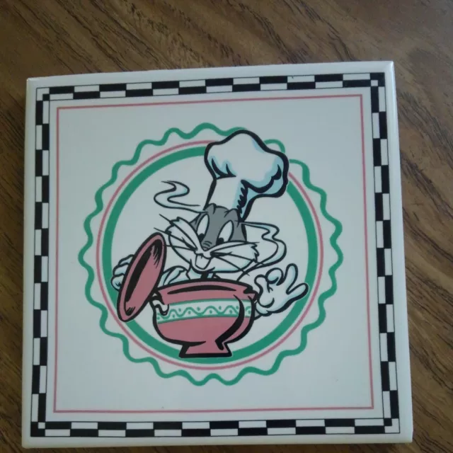 VINTAGE WARNER BROTHERS Looney Tunes Bugs Bunny Ceramic Tile Trivet